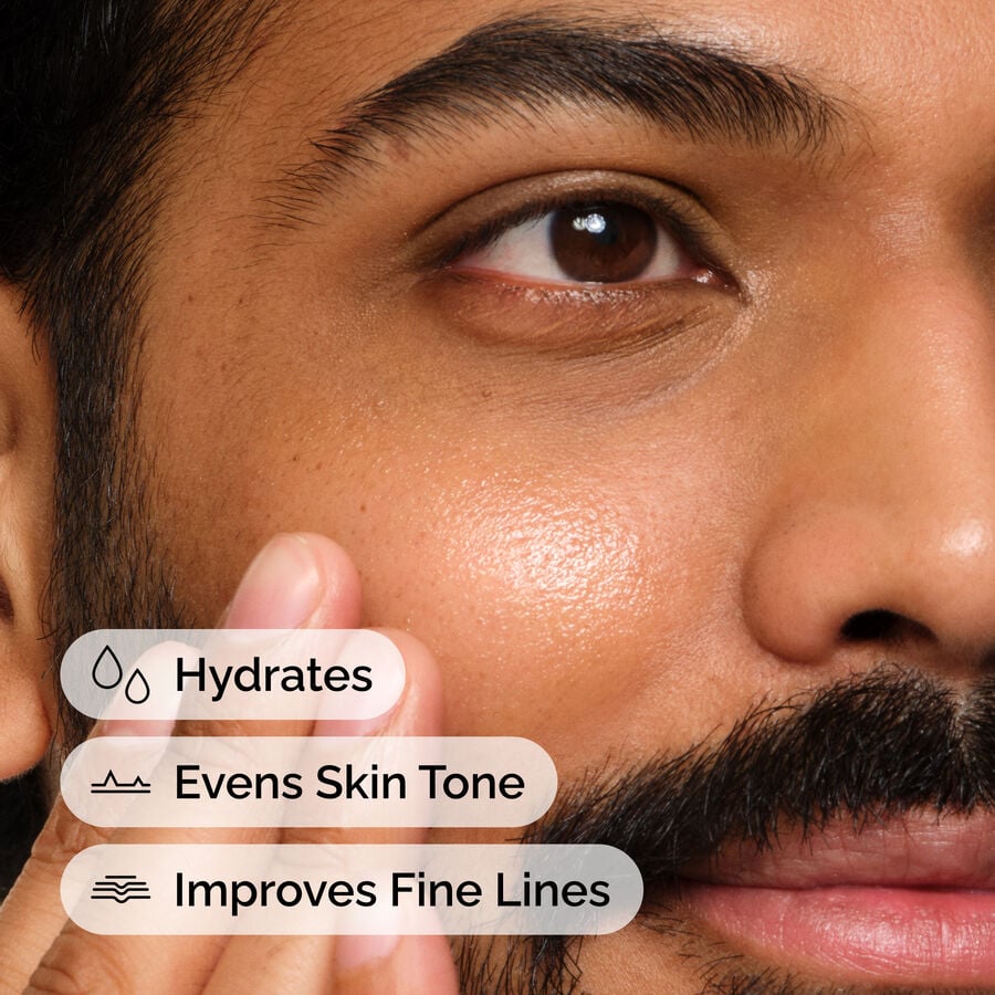 Model application of The Ordinary Granactive Retinoid 5% in Squalane 
