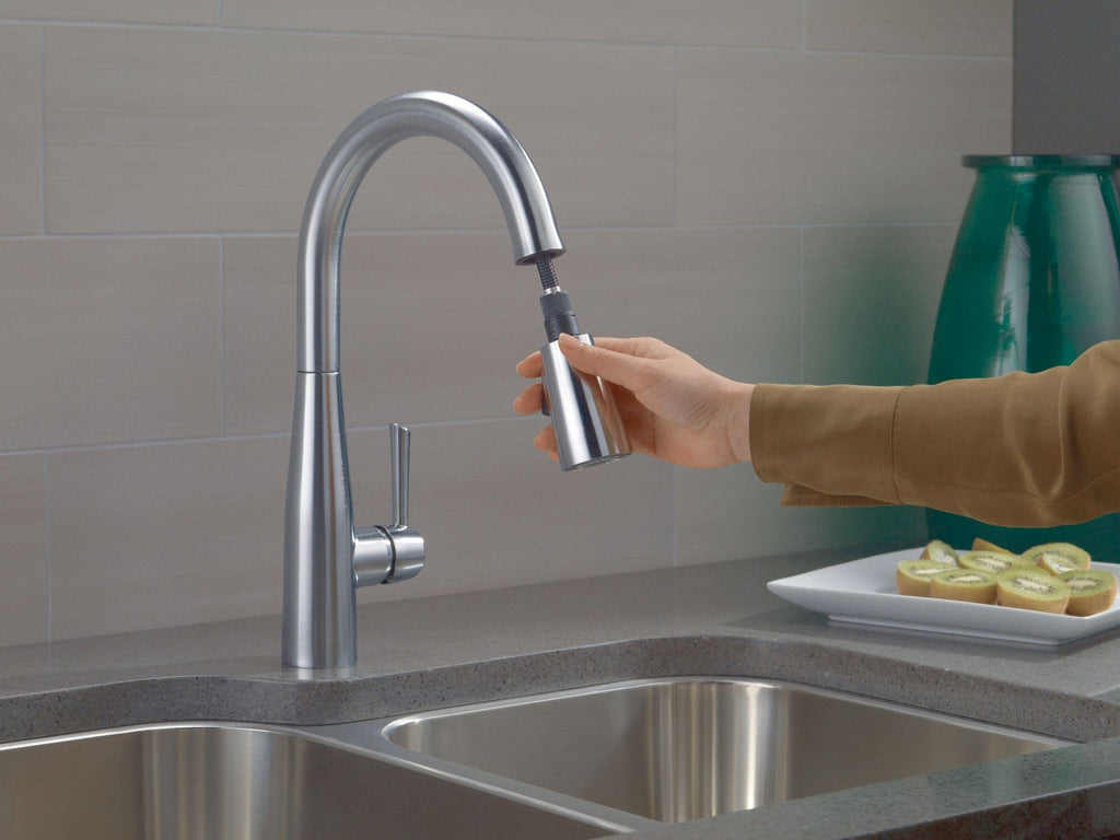 Delta 1-Handle Pull-Down Kitchen Faucet Arctic, Stainless