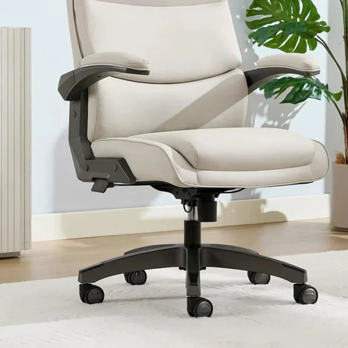 La-Z-Boy Office Manager Chair with Flip-Up Arms
