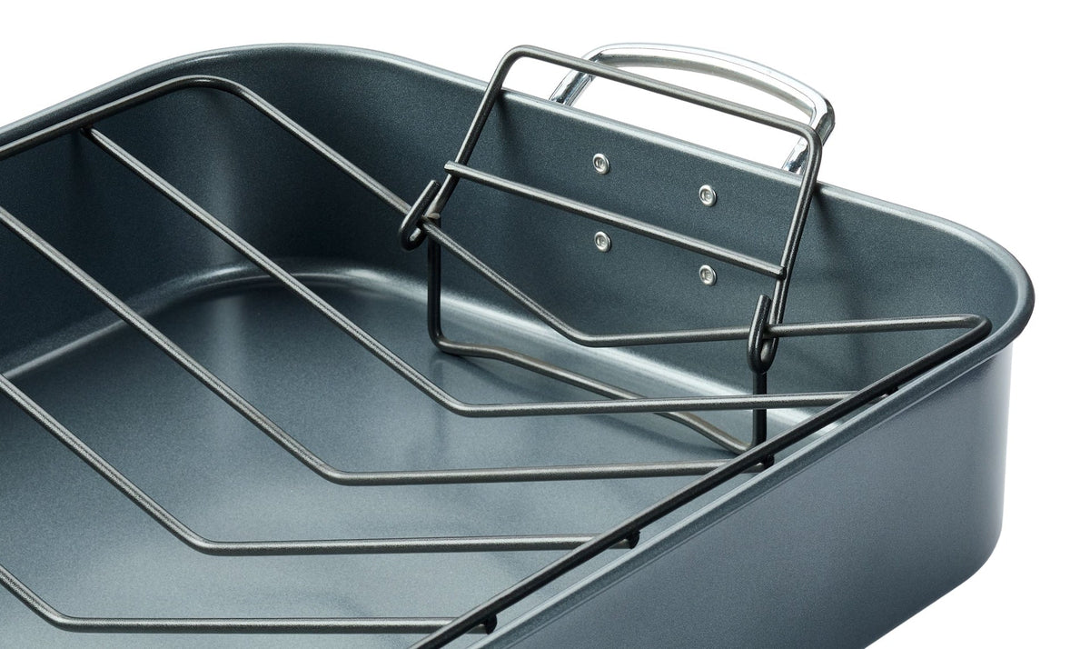 Master Chef Heavy-Duty Grey Non-Stick Roaster with Handle and Rack, 17-in