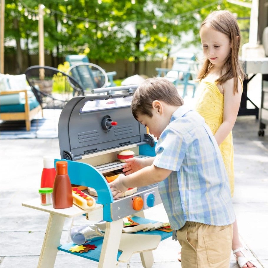 Melissa & Doug Wooden Deluxe Barbecue Grill, Smoker and Pizza Oven Playset, Ages 3+