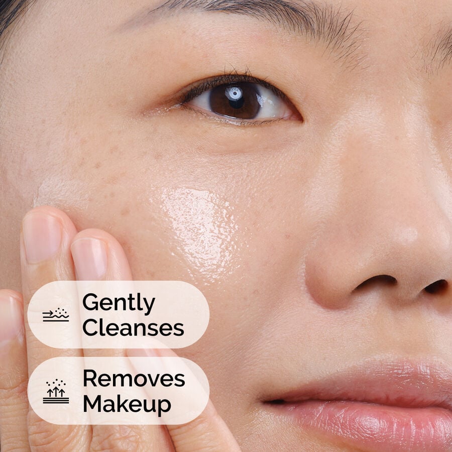 swatch of The Ordinary Squalane Cleanser 